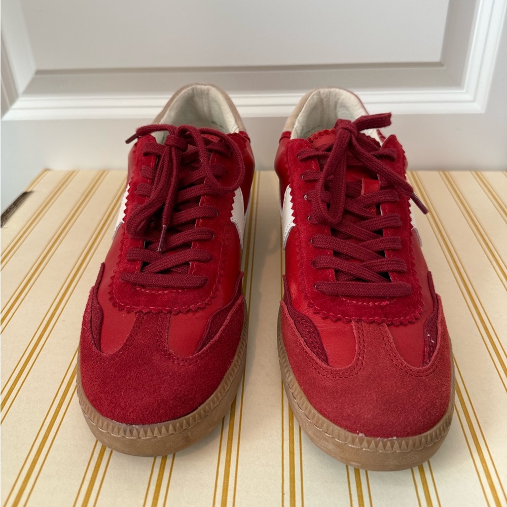 Dolce Vita Notice Sneakers | Crimson Suede | Size 8.5 - Picture 4 of 8